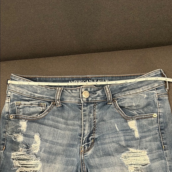 American Eagle Outfitters Midi Denim Shorts Size 12 - Picture 2 of 9